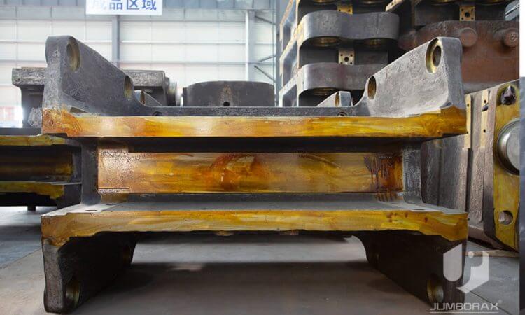 Jaw Crusher Rear Edge3